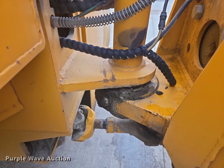 image for item EC4346 Terex TA10 fuel and lube truck