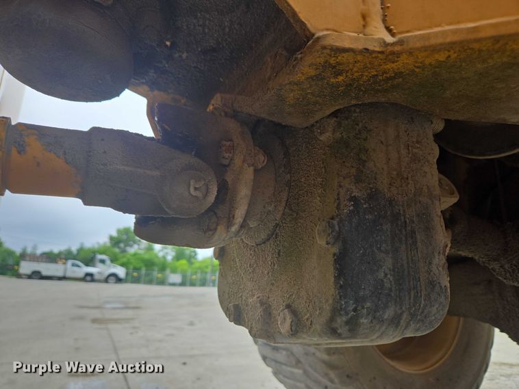 image for item EC4346 Terex TA10 fuel and lube truck