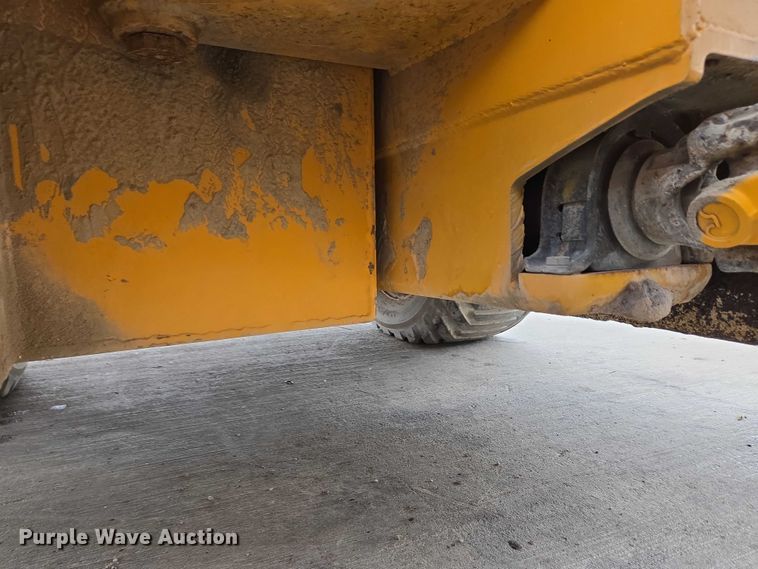 image for item EC4346 Terex TA10 fuel and lube truck