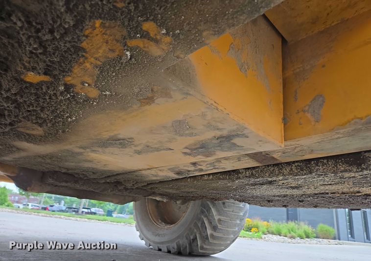 image for item EC4346 Terex TA10 fuel and lube truck