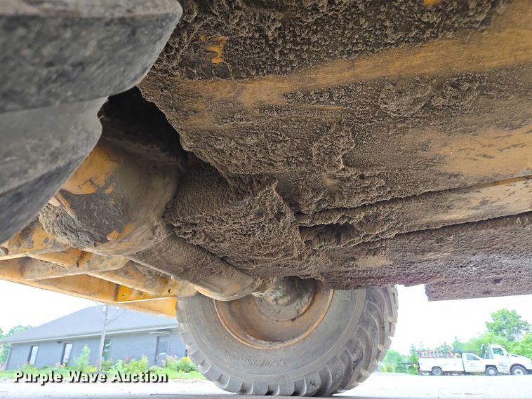 image for item EC4346 Terex TA10 fuel and lube truck