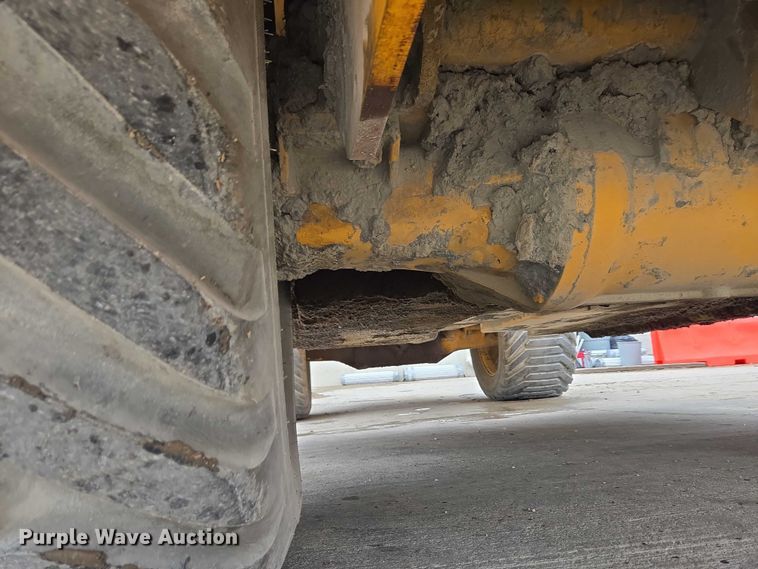 image for item EC4346 Terex TA10 fuel and lube truck