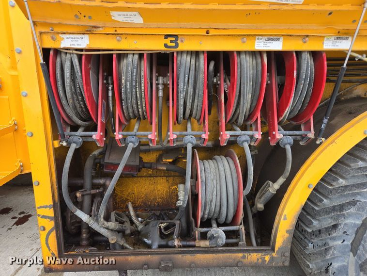 image for item EC4346 Terex TA10 fuel and lube truck