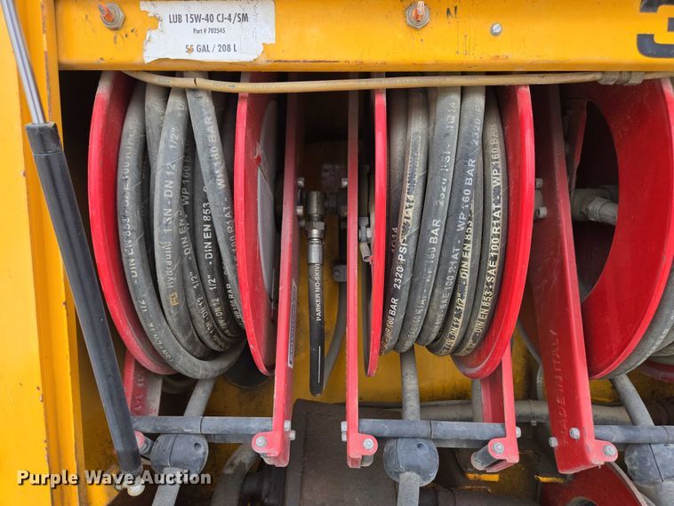 image for item EC4346 Terex TA10 fuel and lube truck