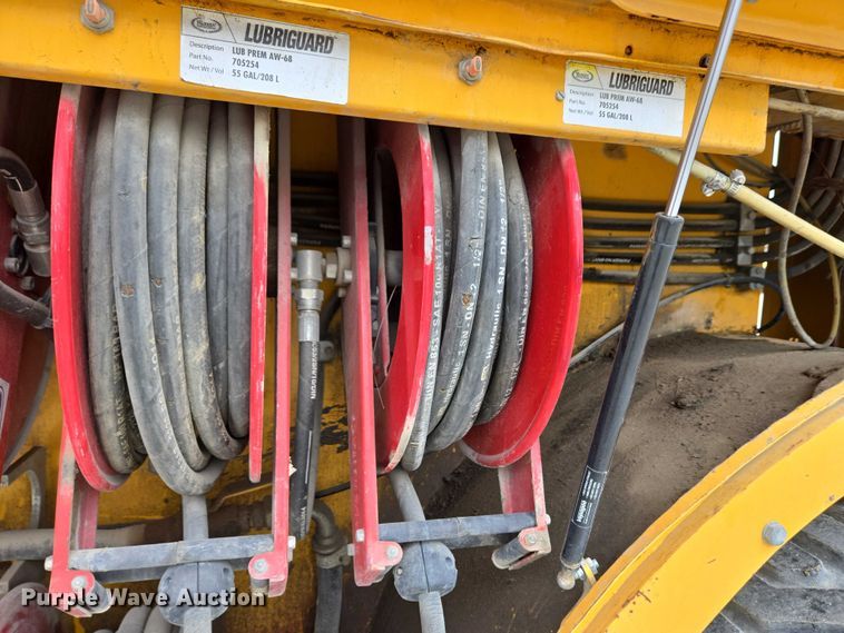 image for item EC4346 Terex TA10 fuel and lube truck