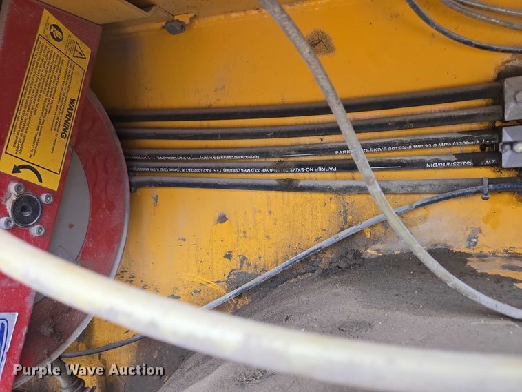 image for item EC4346 Terex TA10 fuel and lube truck