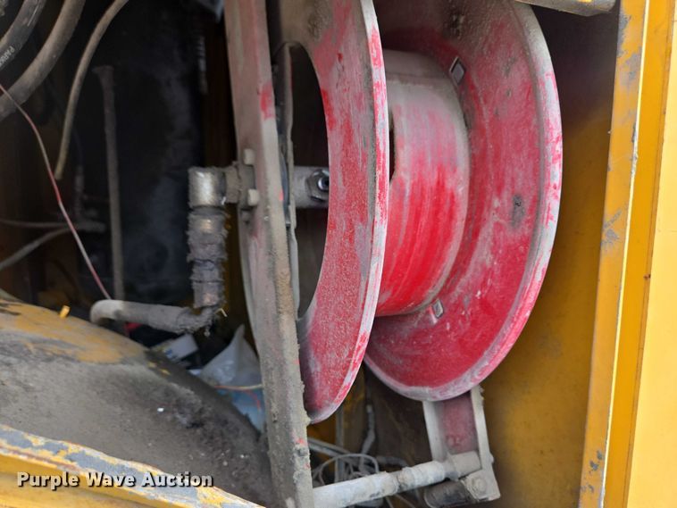 image for item EC4346 Terex TA10 fuel and lube truck