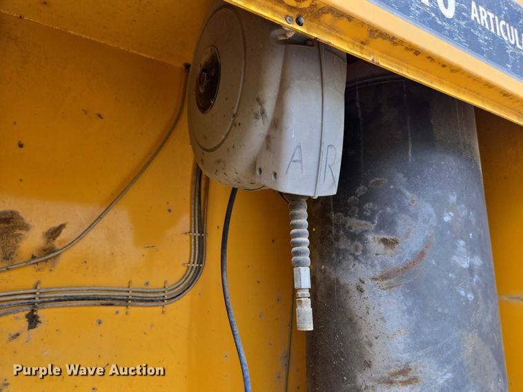 image for item EC4346 Terex TA10 fuel and lube truck