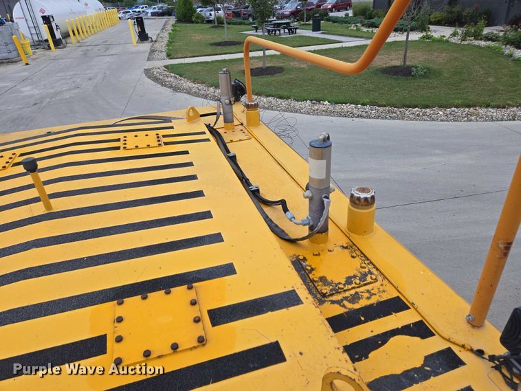 image for item EC4346 Terex TA10 fuel and lube truck