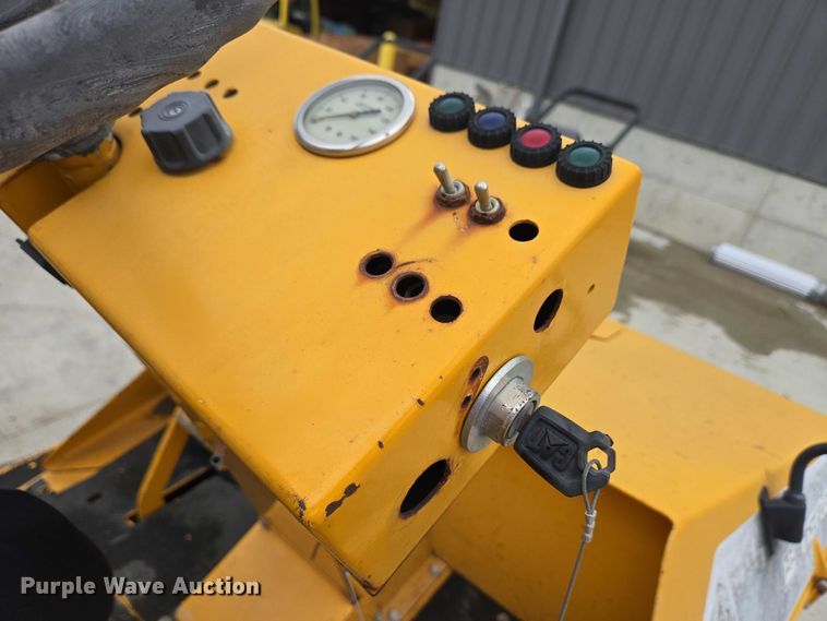 image for item EC4346 Terex TA10 fuel and lube truck