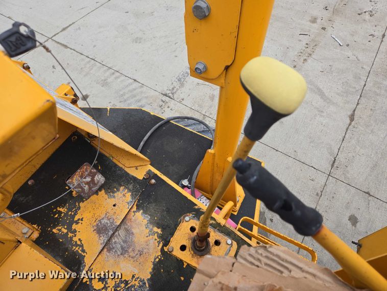 image for item EC4346 Terex TA10 fuel and lube truck