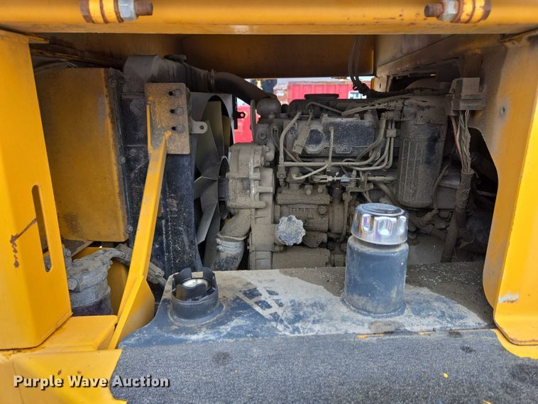image for item EC4346 Terex TA10 fuel and lube truck
