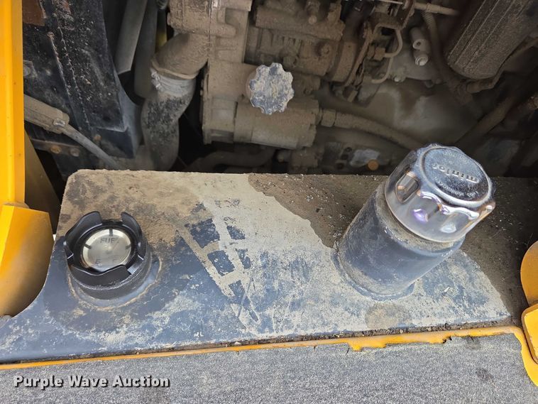 image for item EC4346 Terex TA10 fuel and lube truck