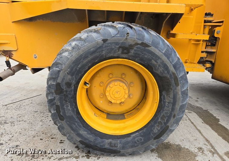 image for item EC4346 Terex TA10 fuel and lube truck