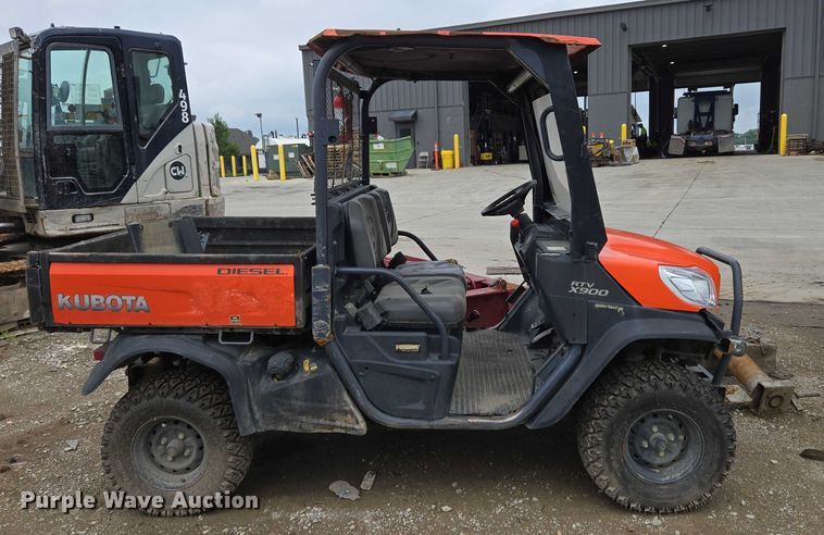 image for item EC4347 2010 Kubota utility vehicle