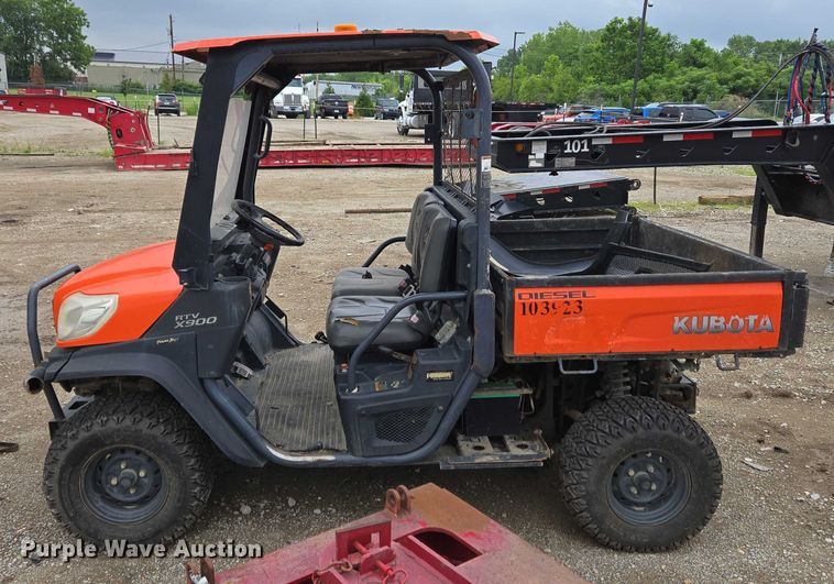 image for item EC4347 2010 Kubota utility vehicle