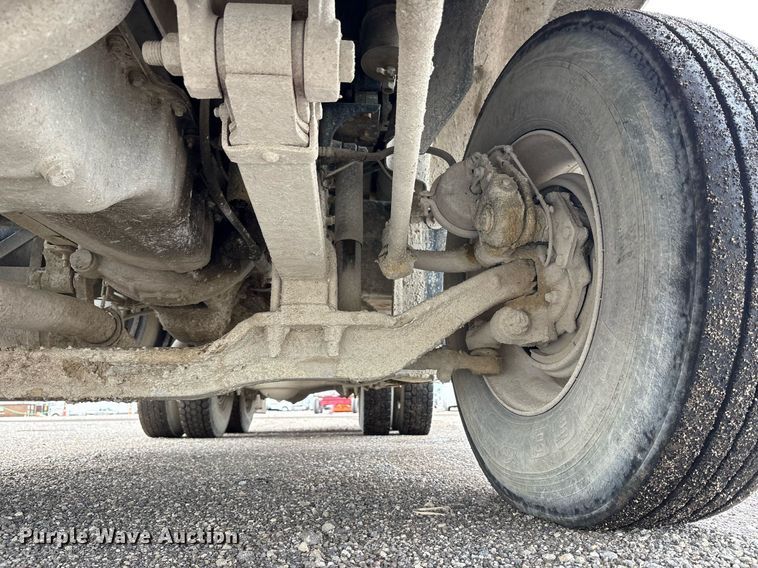 image for item EC4354 1997 Mack CH613 water truck