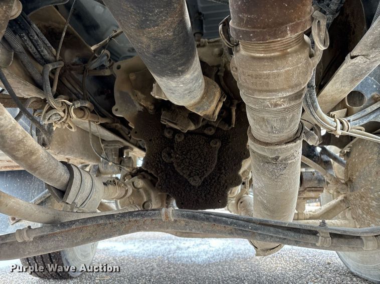 image for item EC4354 1997 Mack CH613 water truck