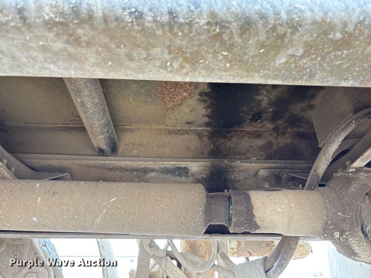 image for item EC4354 1997 Mack CH613 water truck