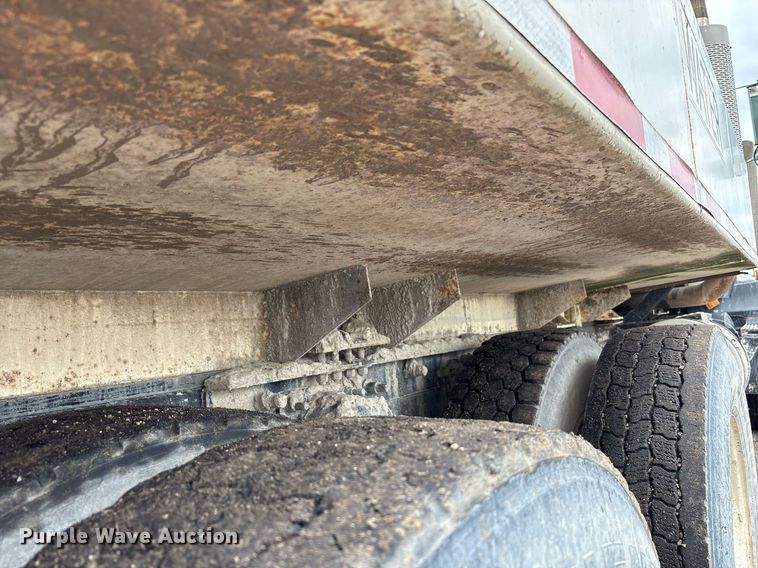 image for item EC4354 1997 Mack CH613 water truck