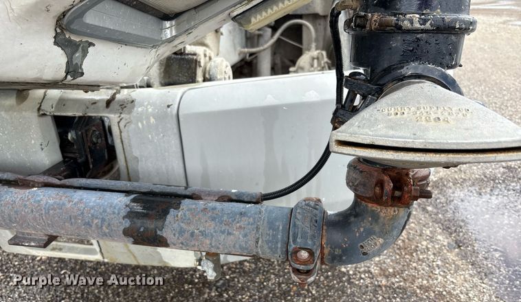 image for item EC4354 1997 Mack CH613 water truck