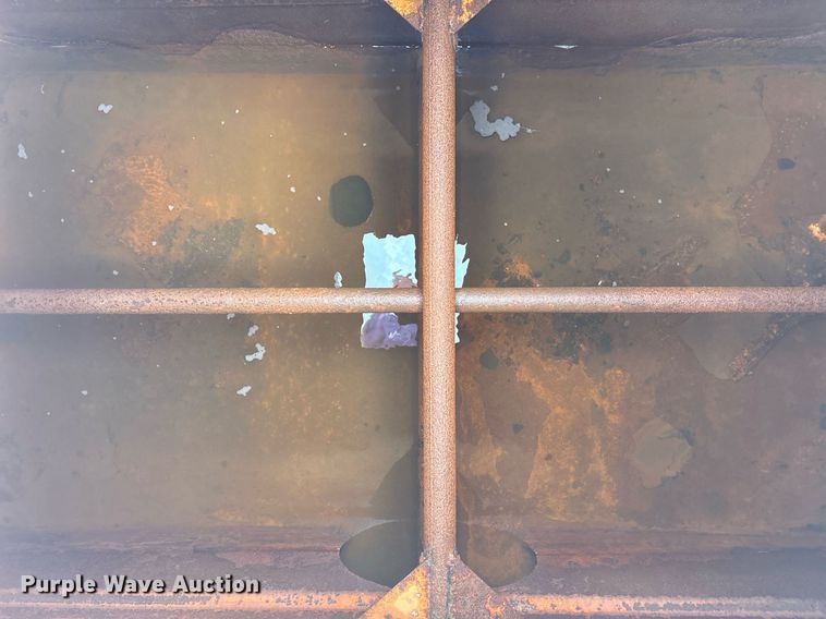 image for item EC4354 1997 Mack CH613 water truck