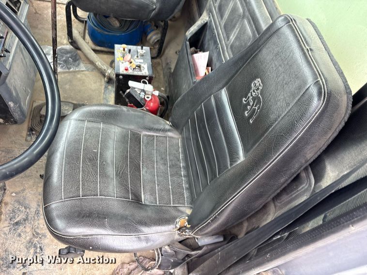 image for item EC4354 1997 Mack CH613 water truck