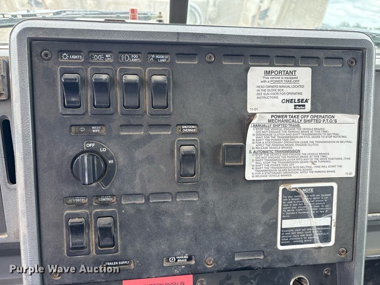 image for item EC4354 1997 Mack CH613 water truck