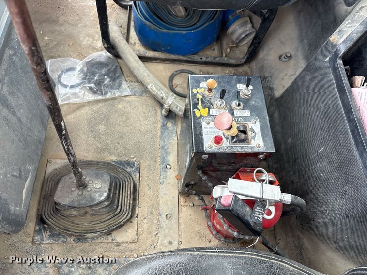 image for item EC4354 1997 Mack CH613 water truck