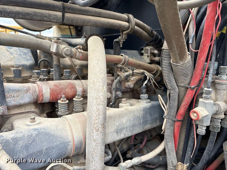 image for item EC4354 1997 Mack CH613 water truck