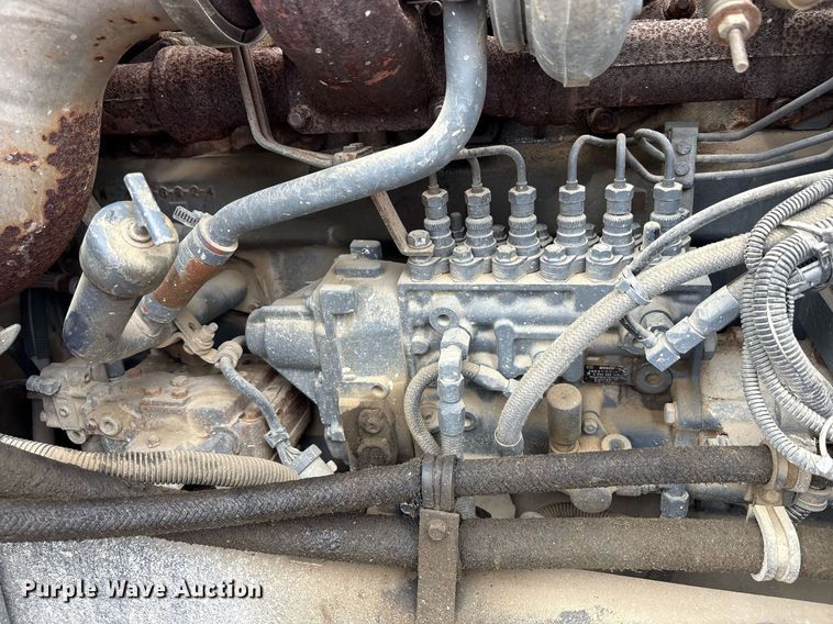 image for item EC4354 1997 Mack CH613 water truck