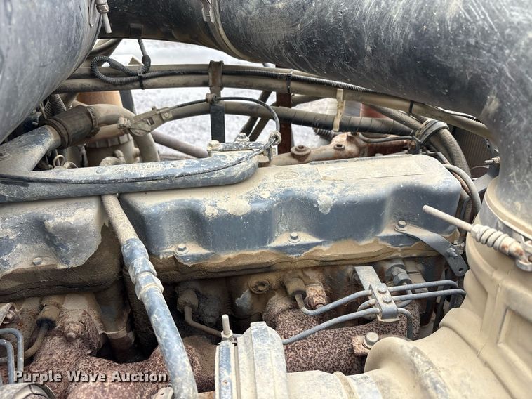 image for item EC4354 1997 Mack CH613 water truck