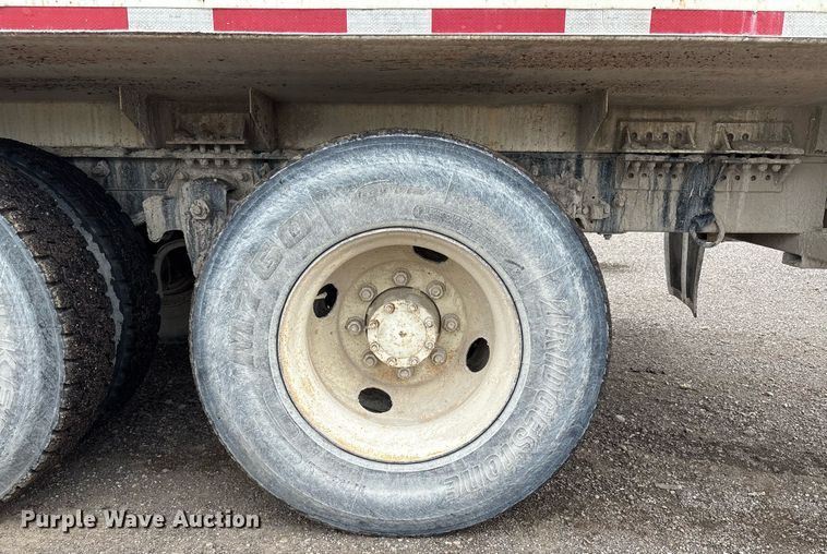 image for item EC4354 1997 Mack CH613 water truck