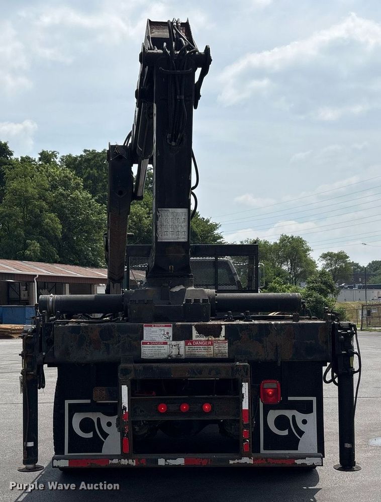 image for item EC4355 2000 GMC C8500 crane truck