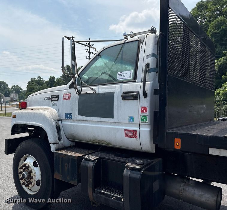 image for item EC4355 2000 GMC C8500 crane truck