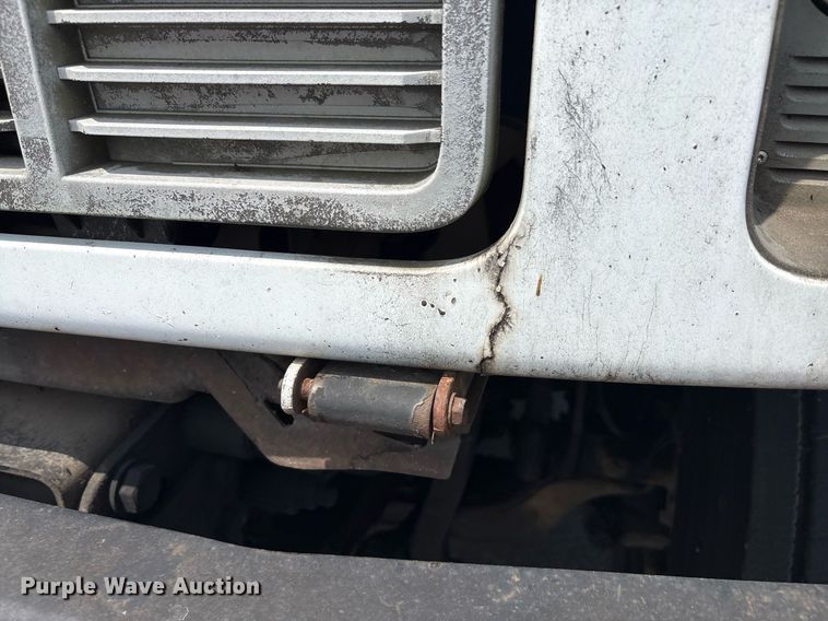 image for item EC4355 2000 GMC C8500 crane truck