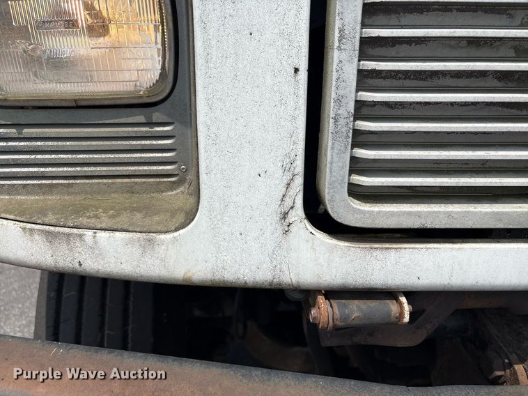 image for item EC4355 2000 GMC C8500 crane truck