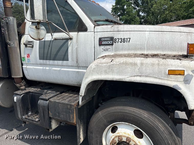 image for item EC4355 2000 GMC C8500 crane truck