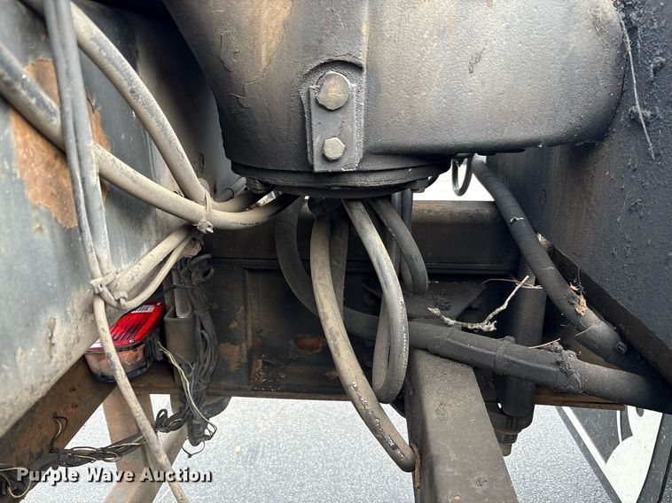 image for item EC4355 2000 GMC C8500 crane truck