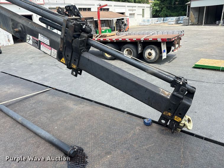 image for item EC4355 2000 GMC C8500 crane truck