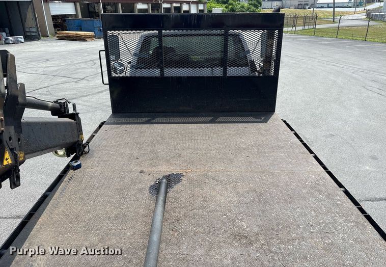 image for item EC4355 2000 GMC C8500 crane truck