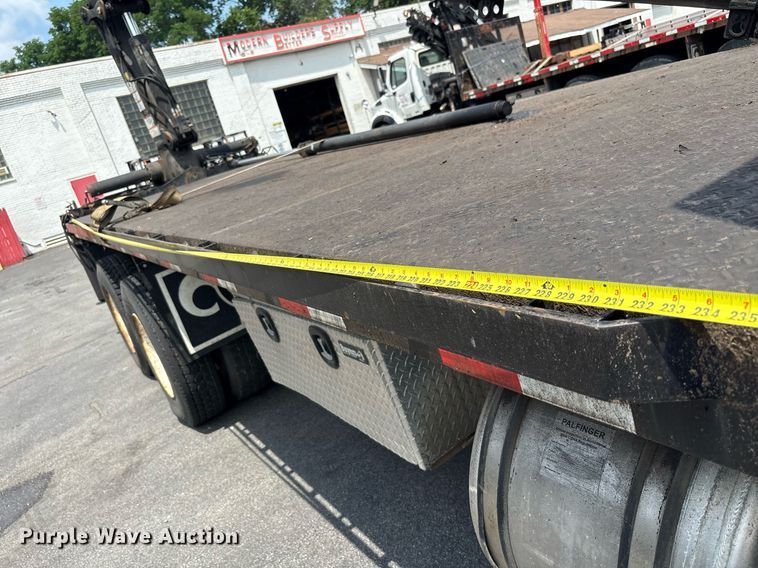 image for item EC4355 2000 GMC C8500 crane truck