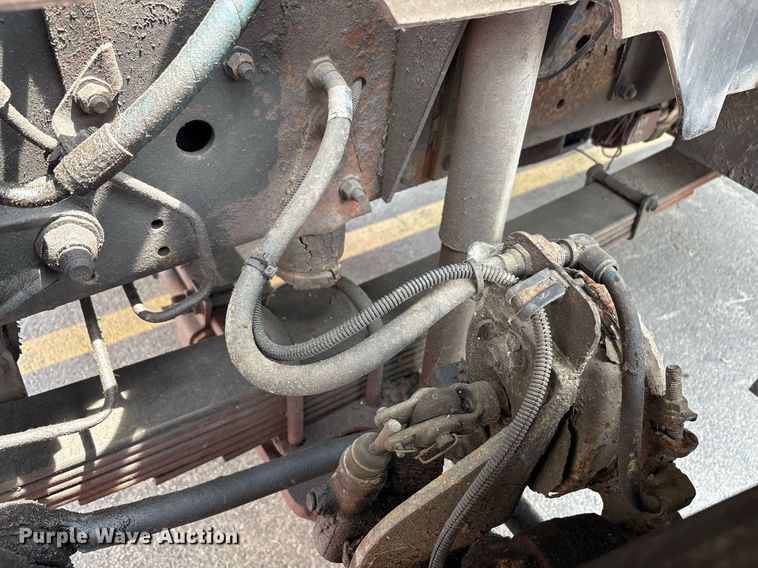 image for item EC4355 2000 GMC C8500 crane truck