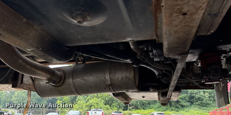 image for item EC4355 2000 GMC C8500 crane truck