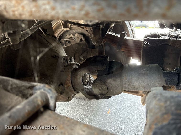 image for item EC4355 2000 GMC C8500 crane truck