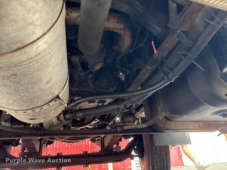 image for item EC4355 2000 GMC C8500 crane truck