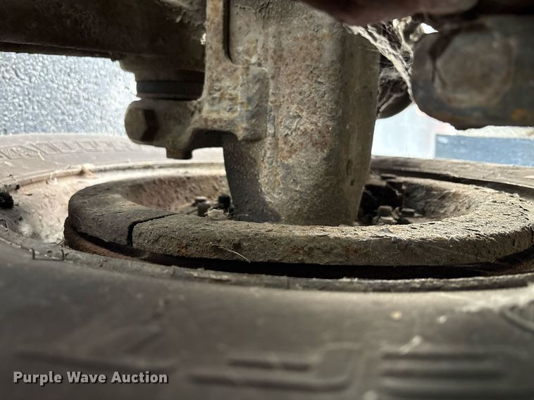 image for item EC4355 2000 GMC C8500 crane truck