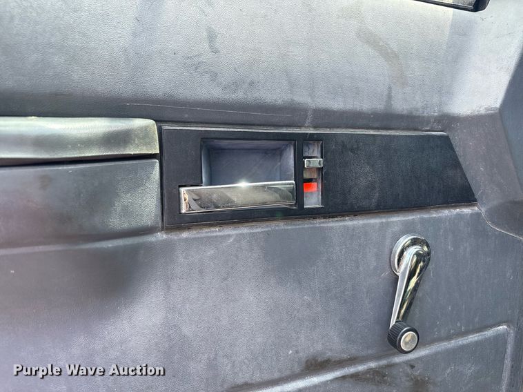 image for item EC4355 2000 GMC C8500 crane truck