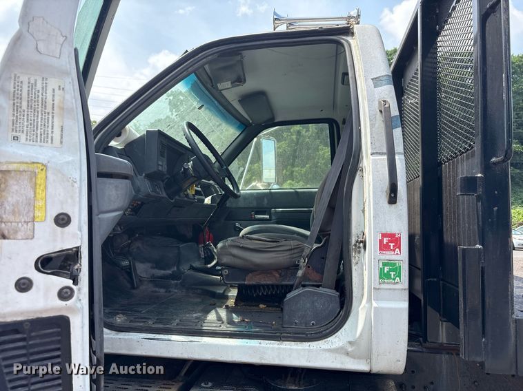 image for item EC4355 2000 GMC C8500 crane truck