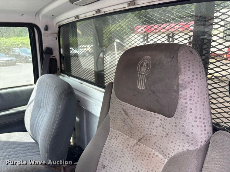 image for item EC4355 2000 GMC C8500 crane truck